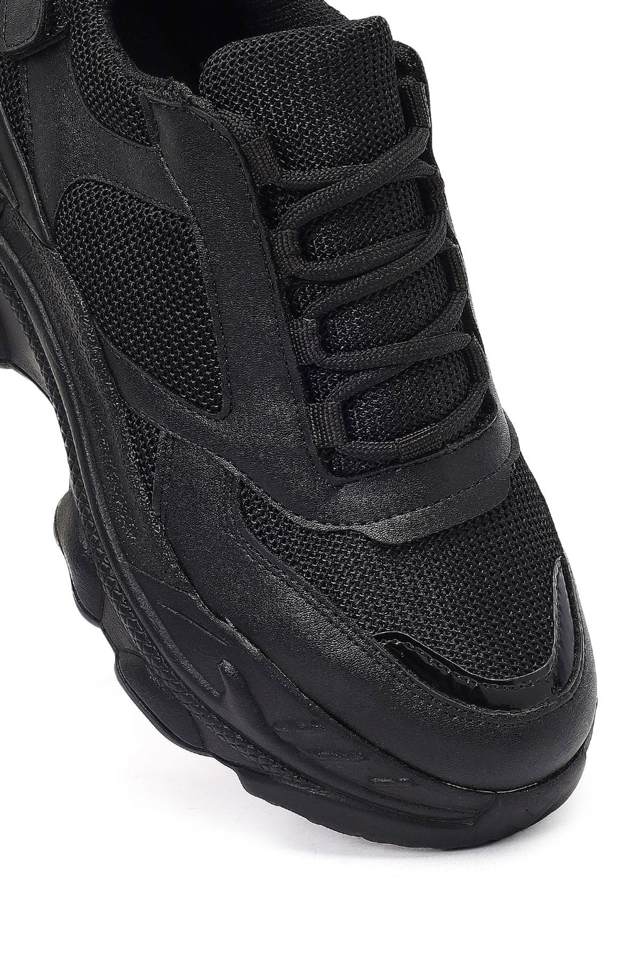 Kadın Siyah Bağcıklı Kalın Tabanlı Sneaker