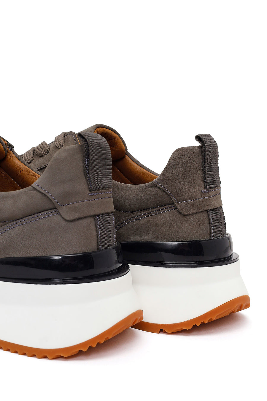 Erkek Gri Bağcıklı Kalın Tabanlı Nubuk Deri Casual Sneaker