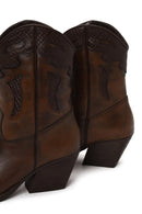 Woman Brown Short Chunky-Heeled Leather Cowboy Boots | Derimod