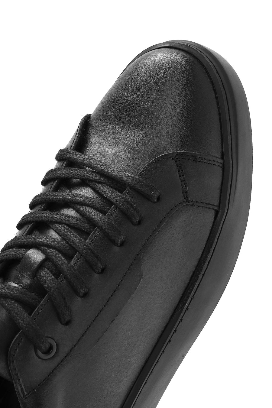 Male Black Lace-Up Leather Sneaker