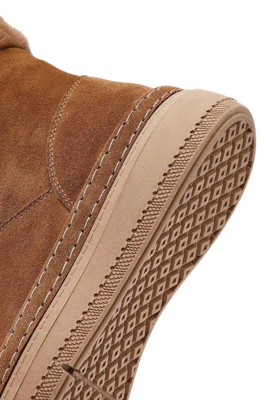 Woman Tan Thick-Soled Suede with Fur Detail Leather Boat
