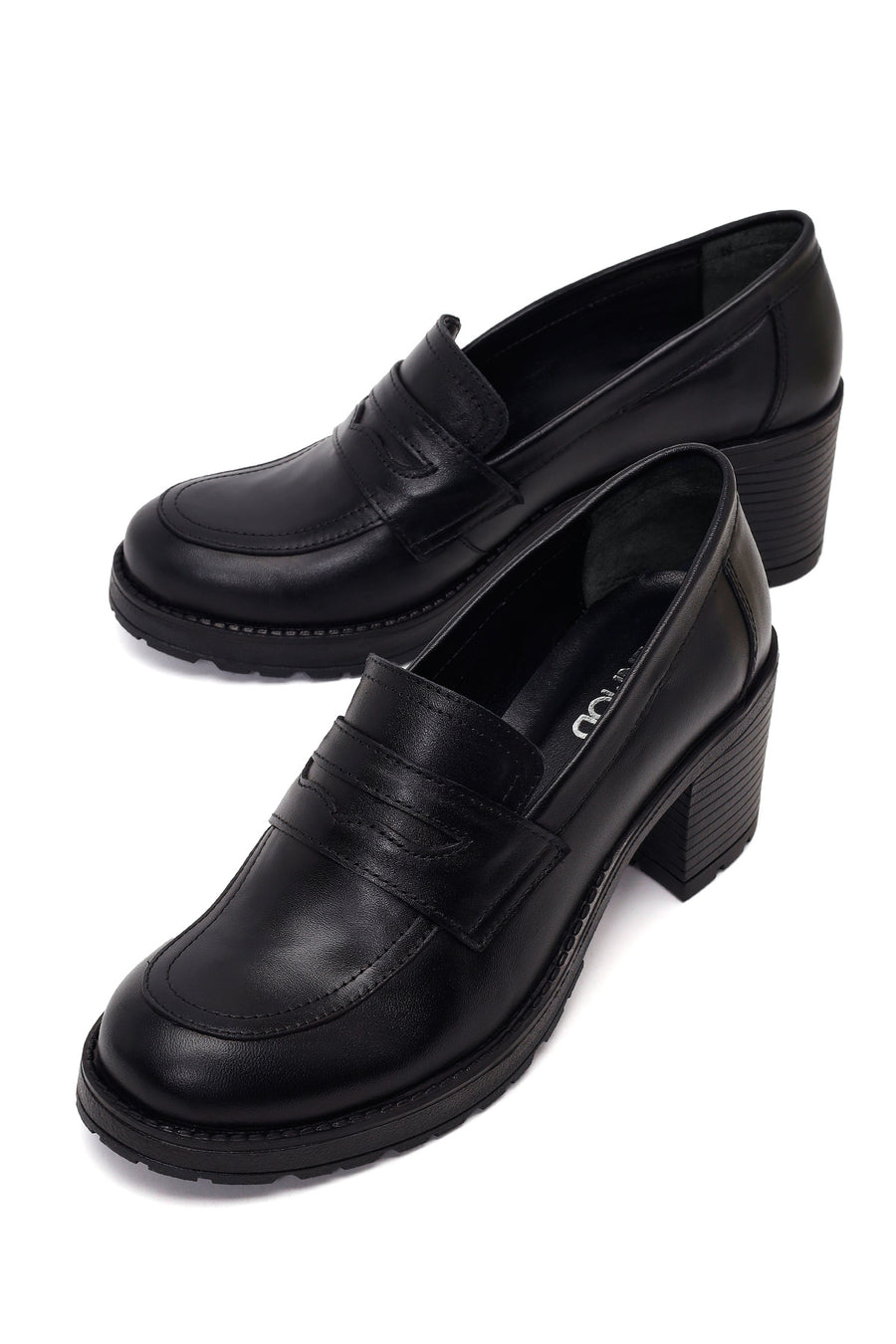 Woman Black Thick-Heeled Leather Loafer