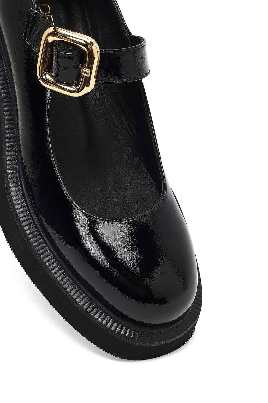 Woman Black Buckled Leather Shoes