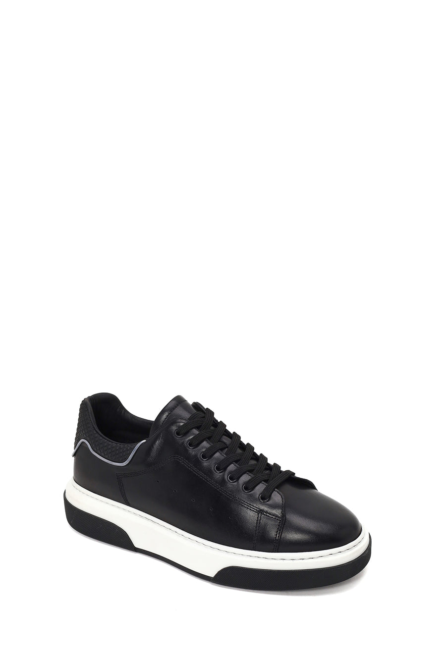 Male Black Lace-Up Thick-Soled Leather Sneaker