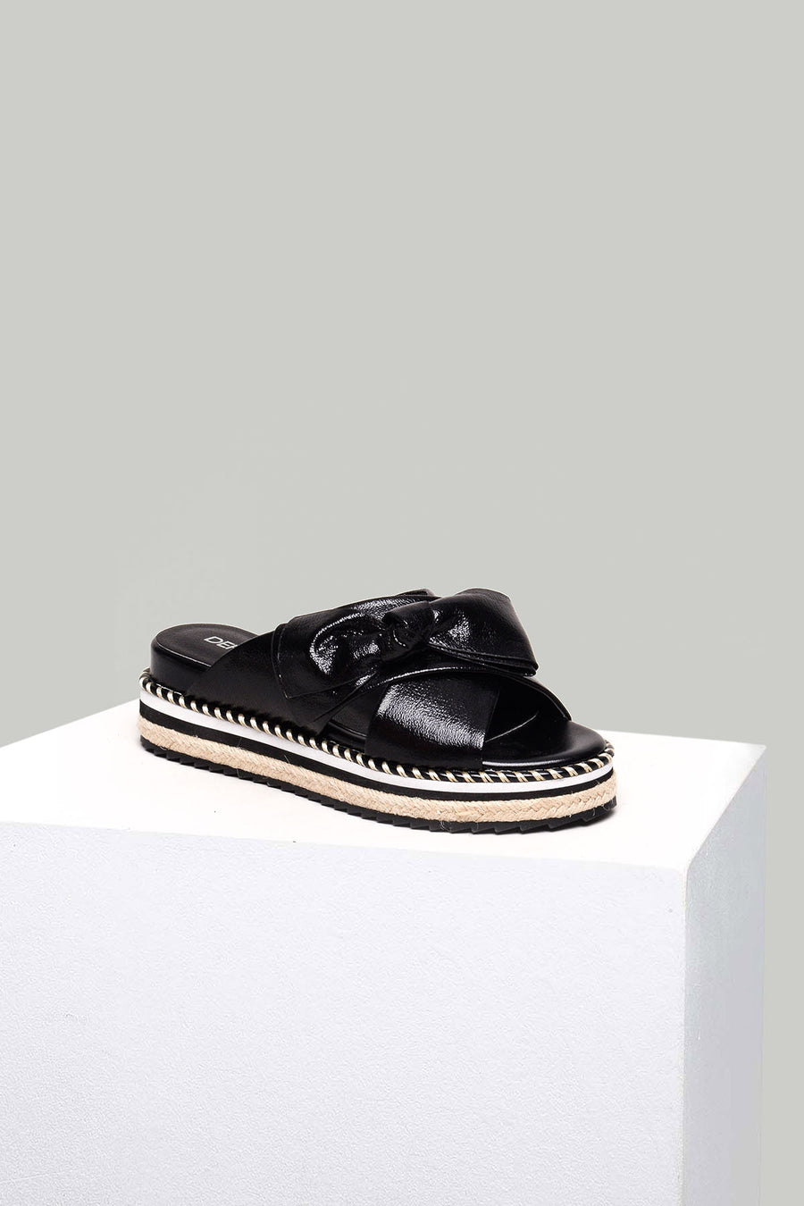 Black Women's Slippers 18SFE201932 | Derimod