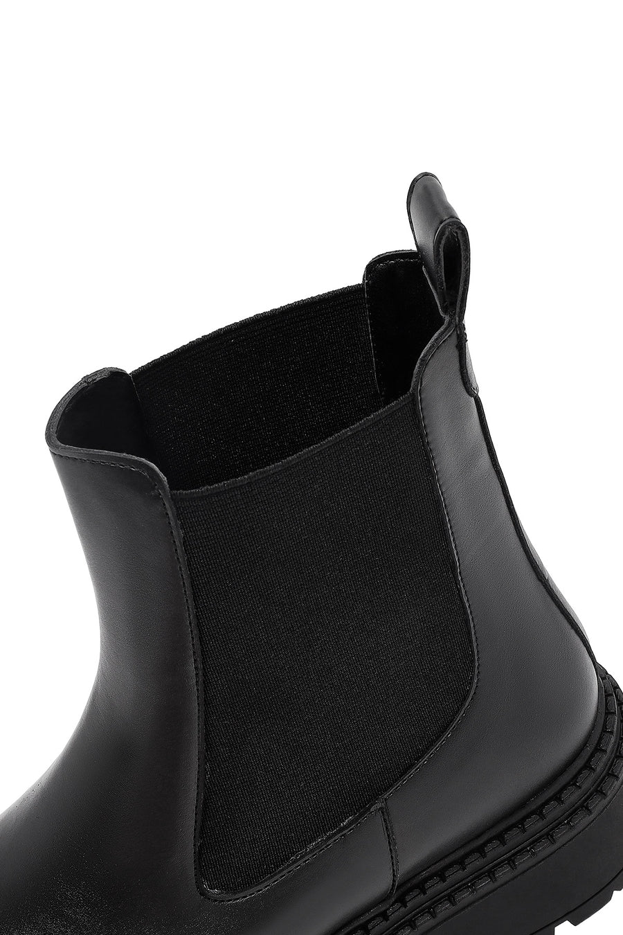 Woman Black Thick-Soled Chelsea Boots