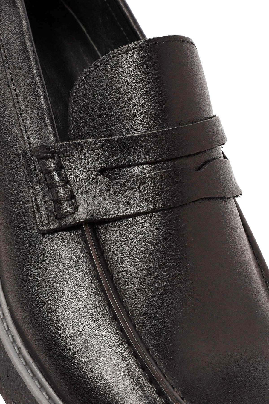 Men's Black Leather Casual Loafer