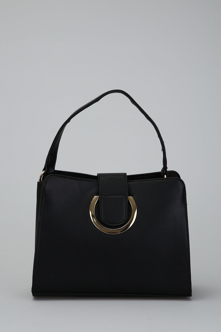 Black Women's Shoulder Bag 18SBD2539FT | Derimod