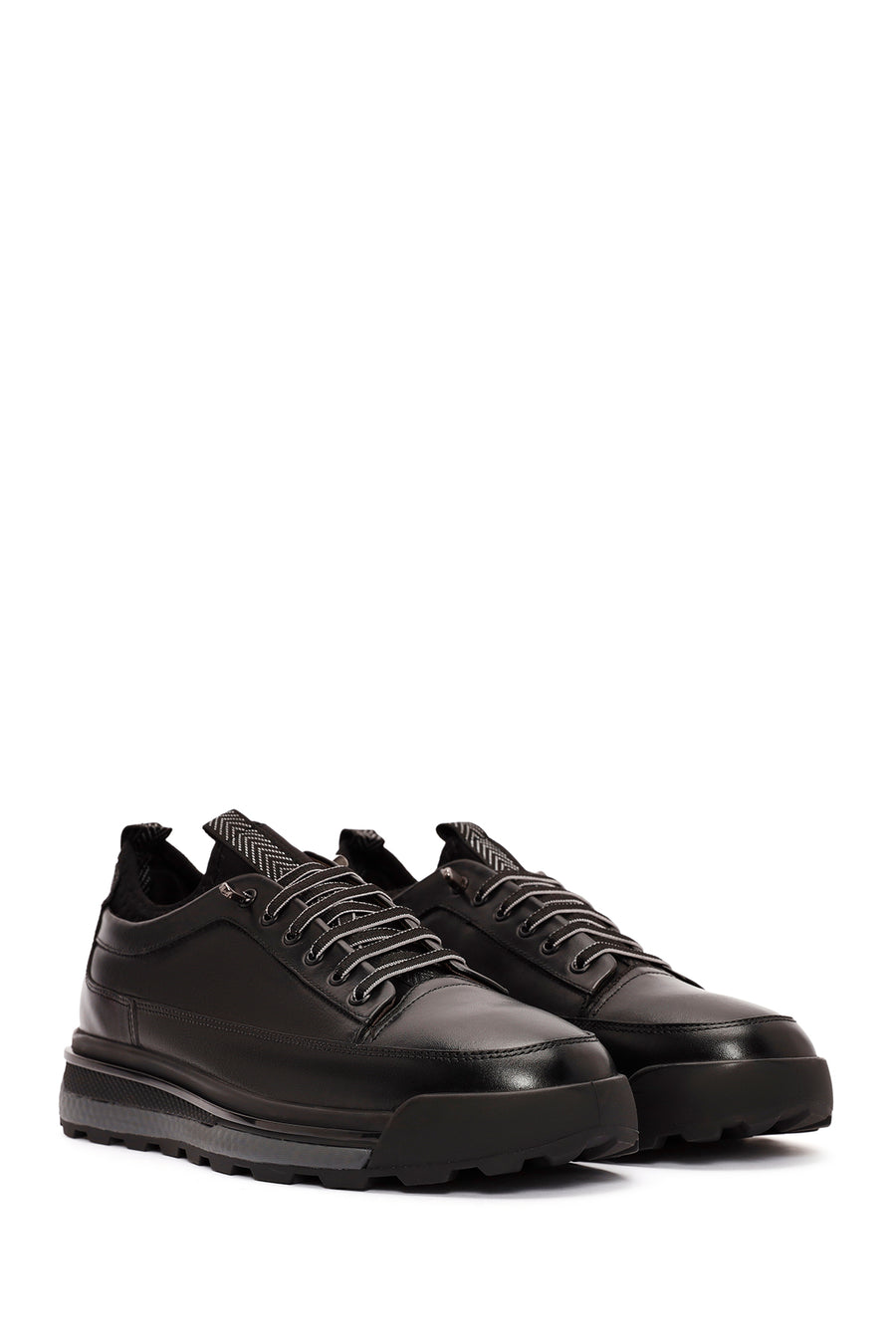 Men's Black Lace-up Leather Sneaker