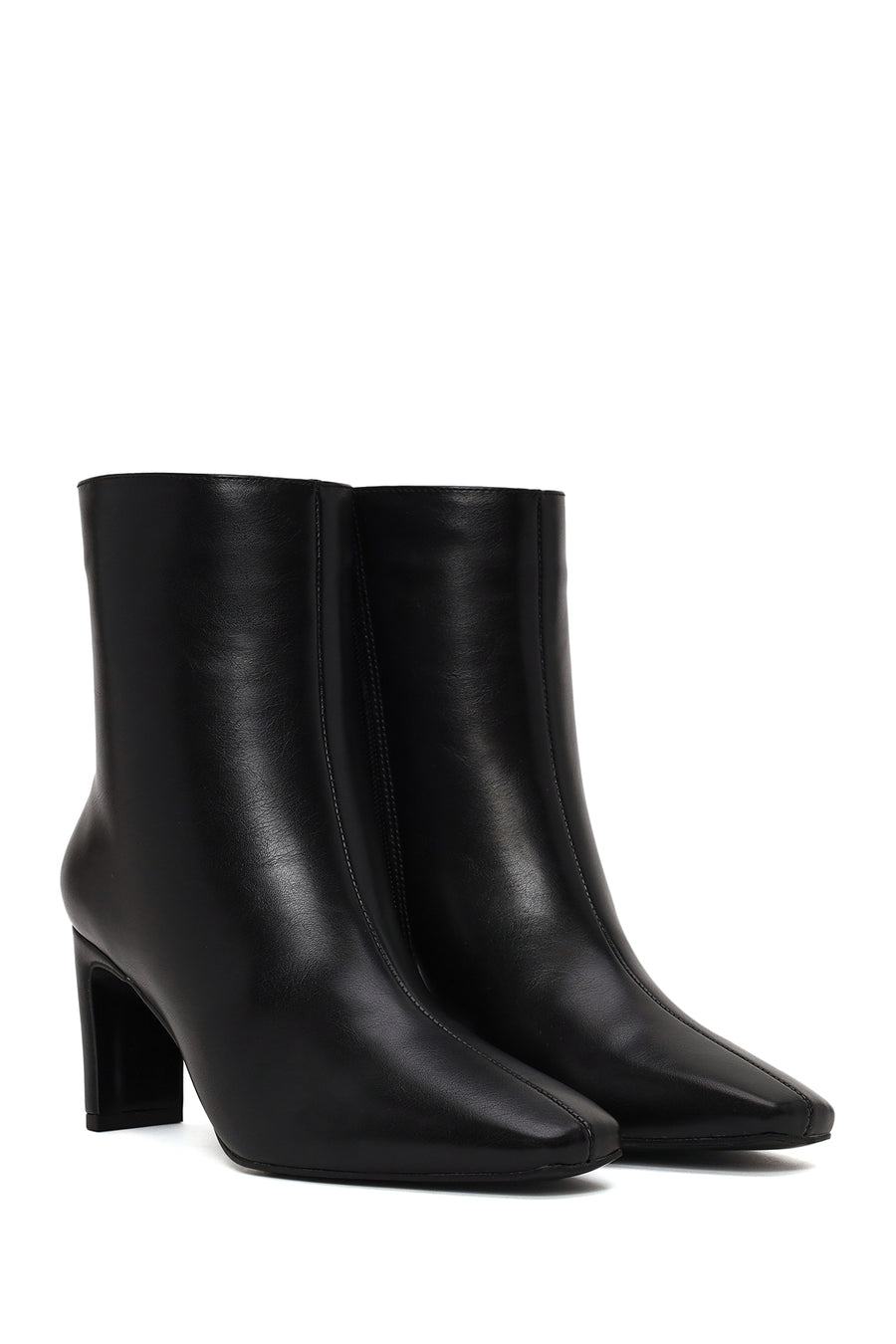 Woman Black Zip Closure Heeled Boots