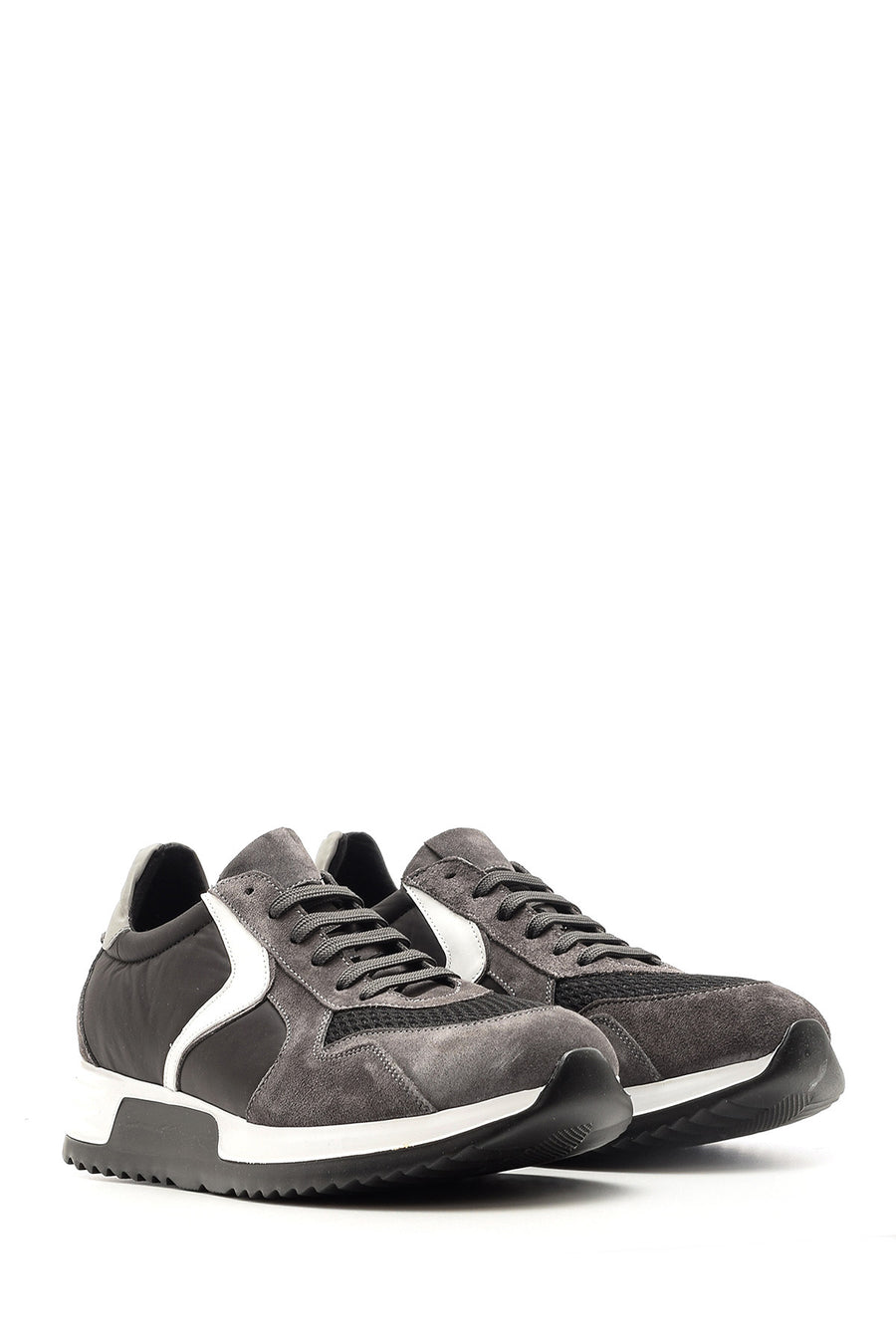 Men's shoes