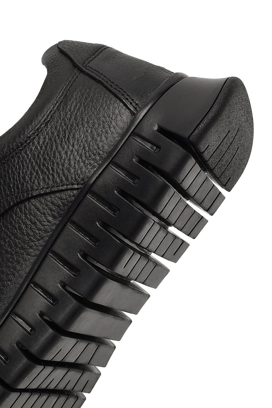 Men's Black Lace-Up Thick-Soled Leather Casual Sneaker