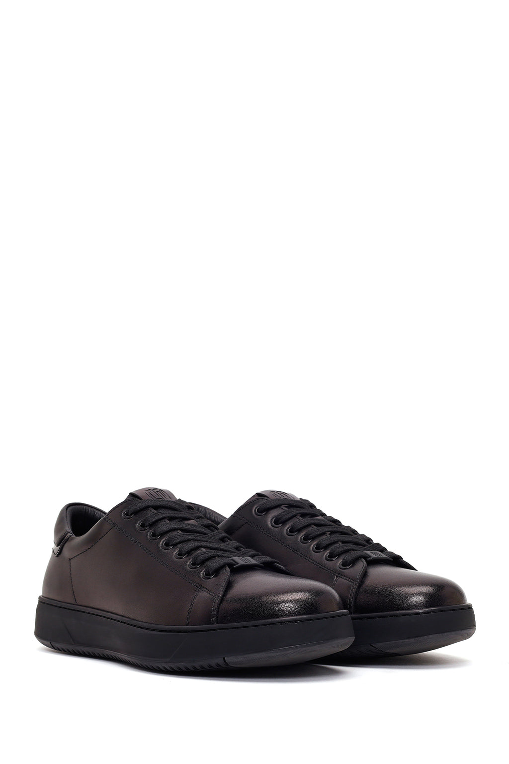 Derimod Fly Erkek Siyah Bağcıklı Kalın Tabanlı Deri Sneaker