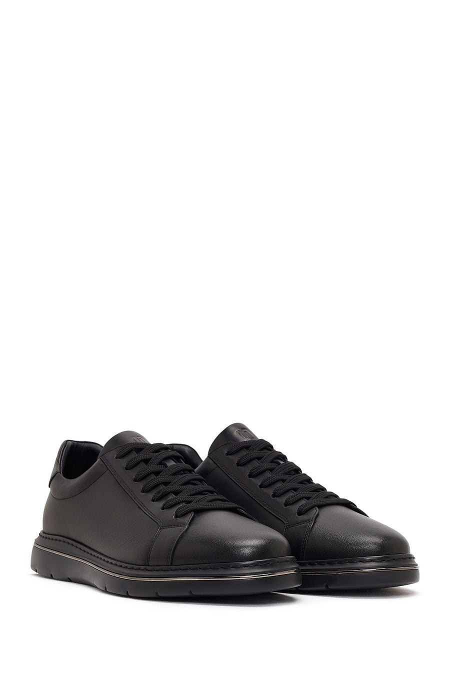 Male Black Lace-Up Leather Sneaker