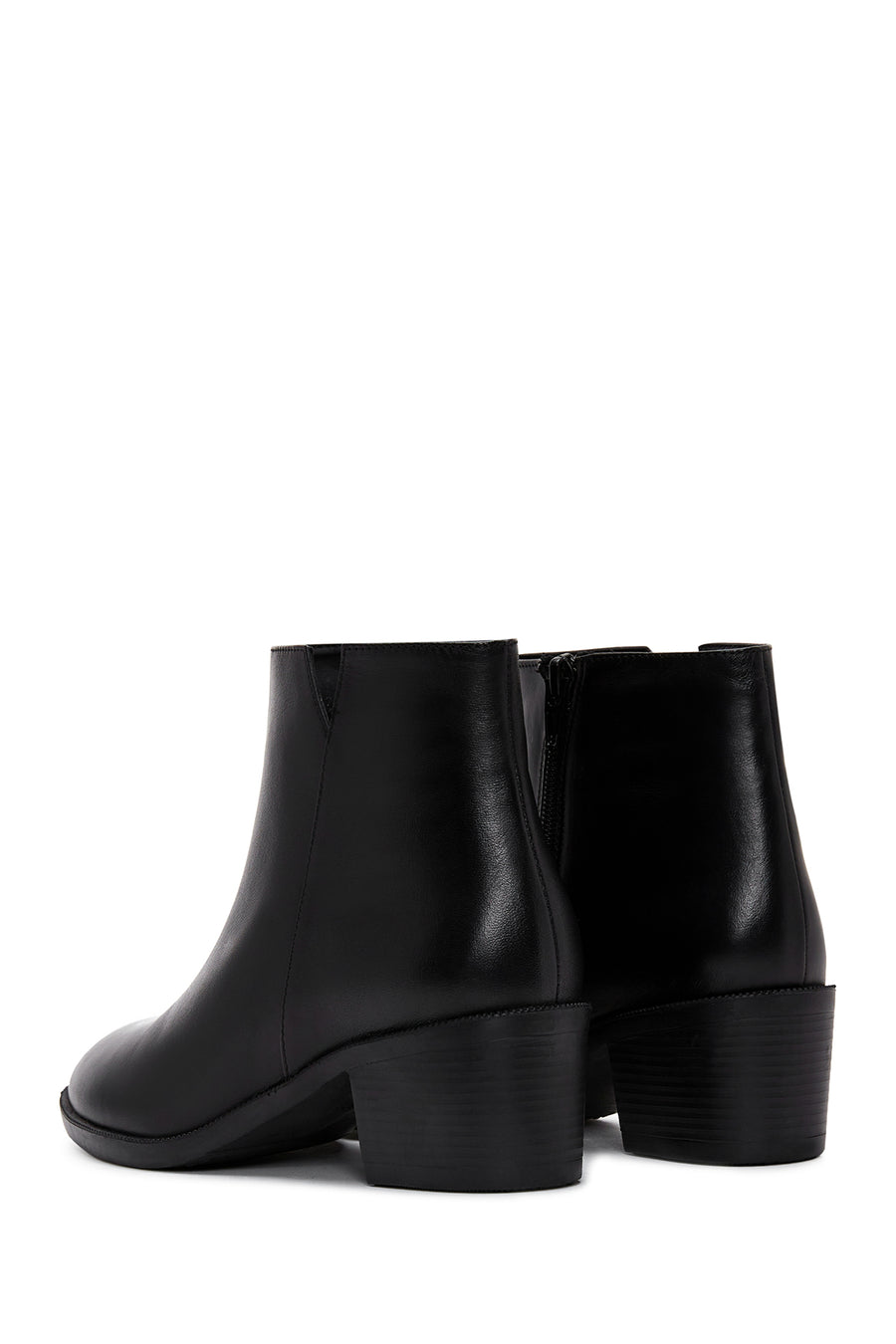 Woman Black Zip Closure Short Thick-Heeled Leather Boots