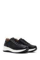 Kadın Siyah Bağcıklı Kalın Tabanlı Deri Sneaker | Derimod