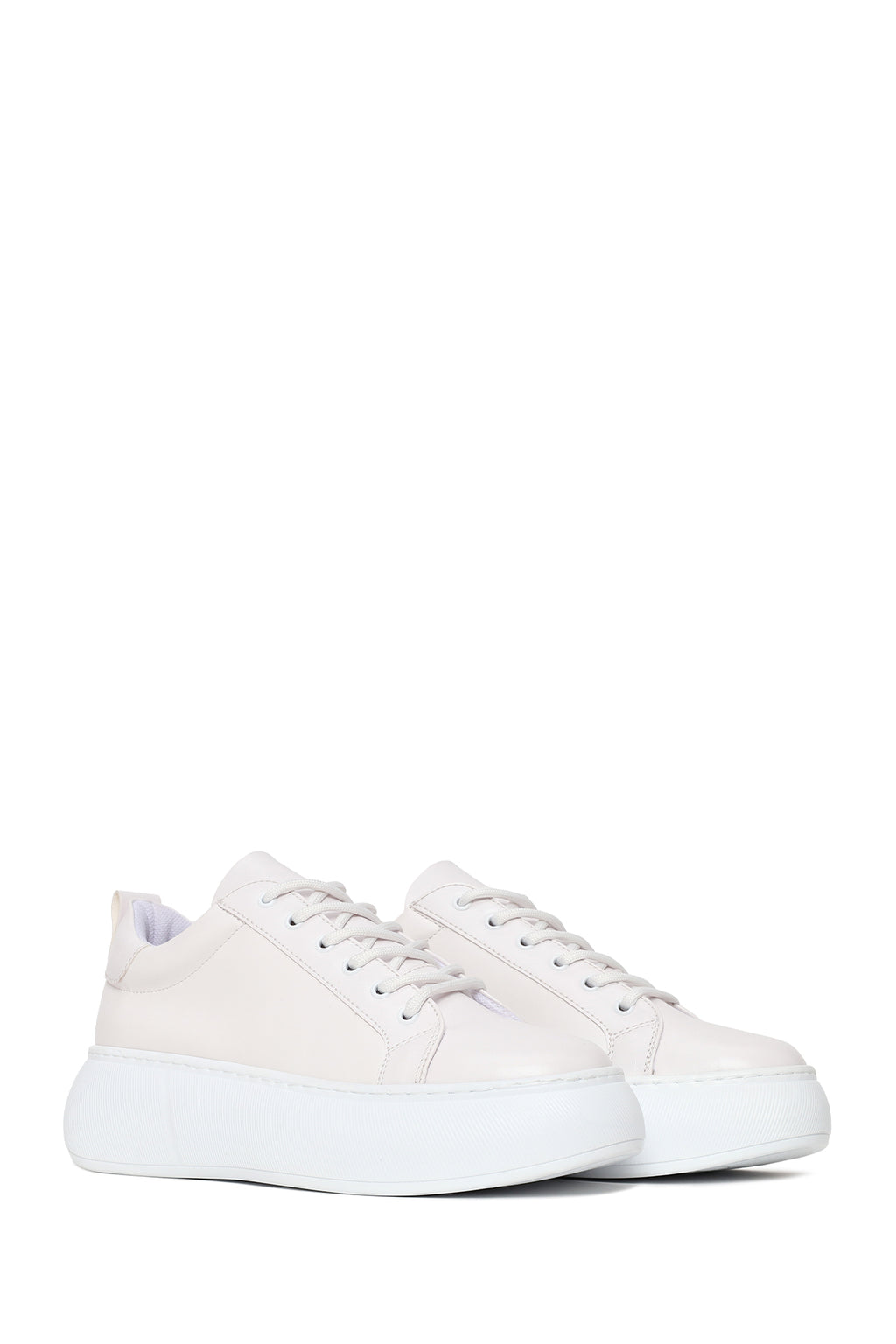 Kadın Beyaz Bağcıklı Kalın Tabanlı Sneaker