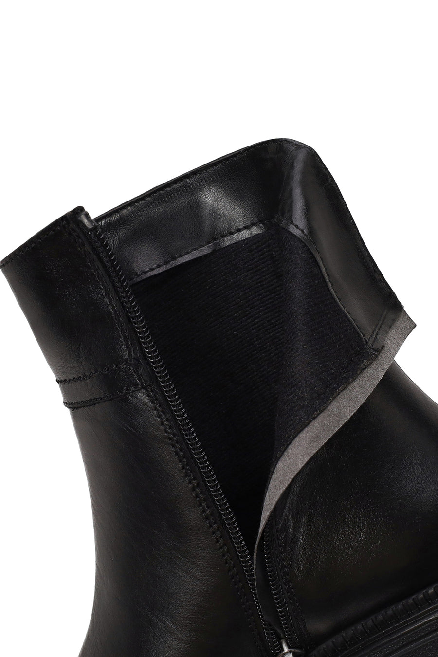Woman Black Zip Closure Thick-Soled Leather Boots