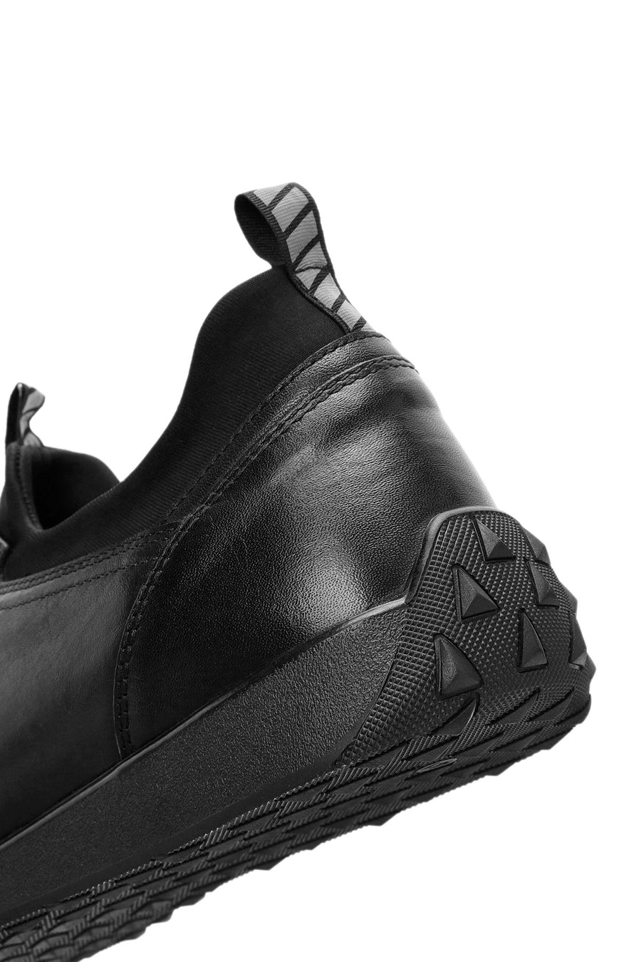 Men's Black Lace-up Leather Sneaker