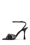 Kadın Siyah Bilekten Bağlamalı İnce Yüksek Topuklu Desenli Deri Sandalet | Derimod