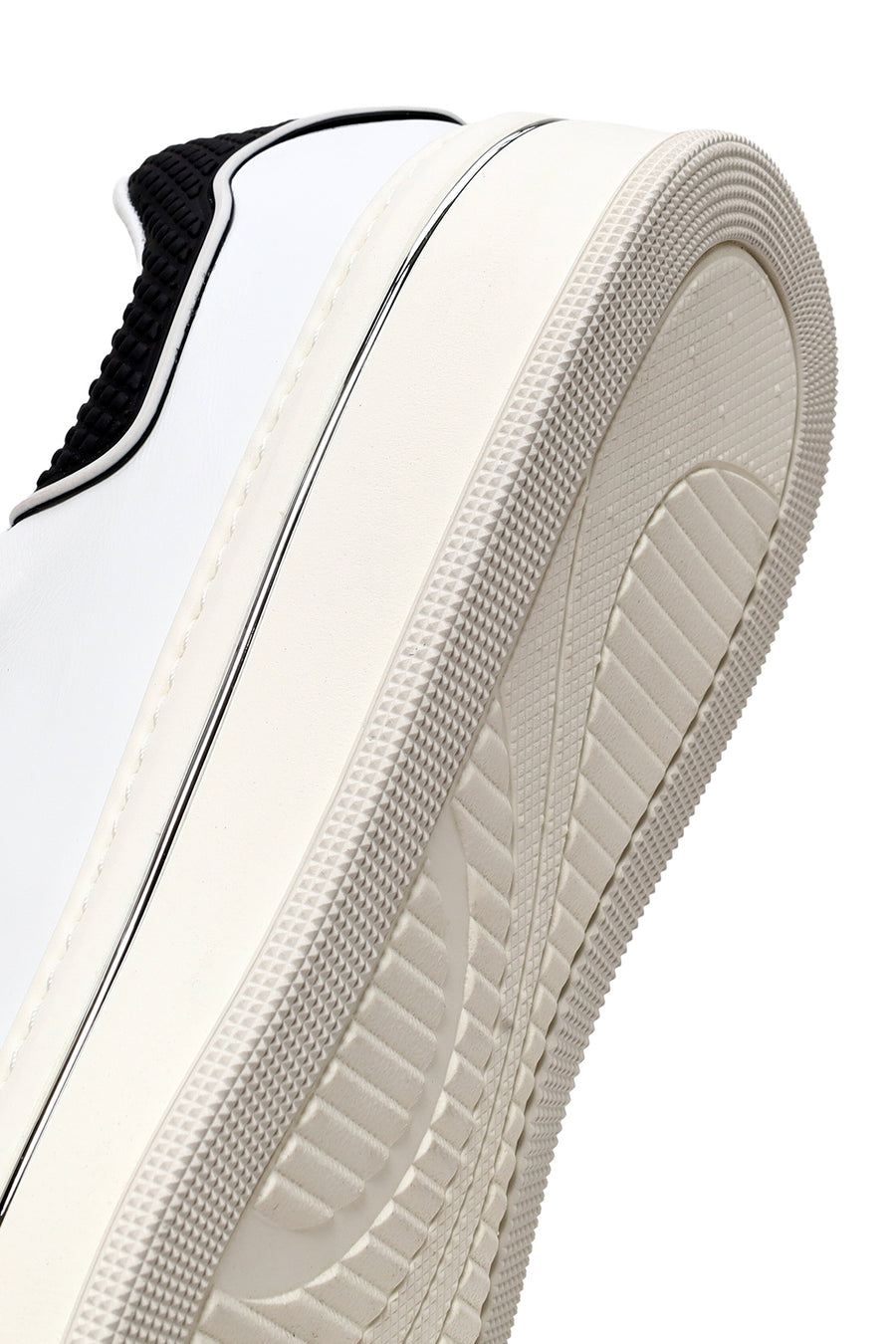 Male White Lace-Up Thick-Soled Leather Sneaker