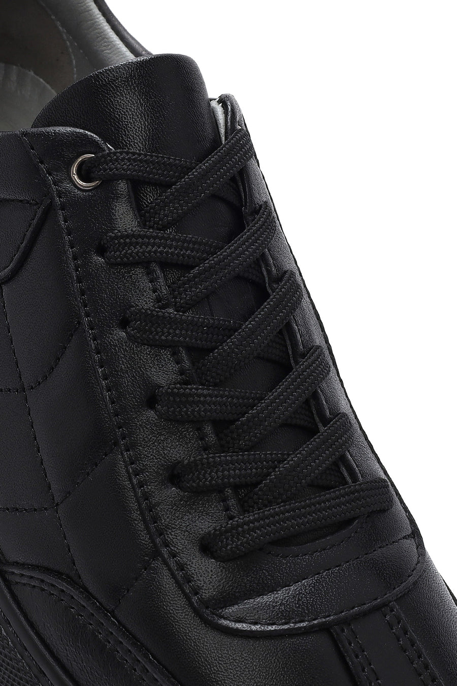 Men's Black Lace-up Leather Sneaker