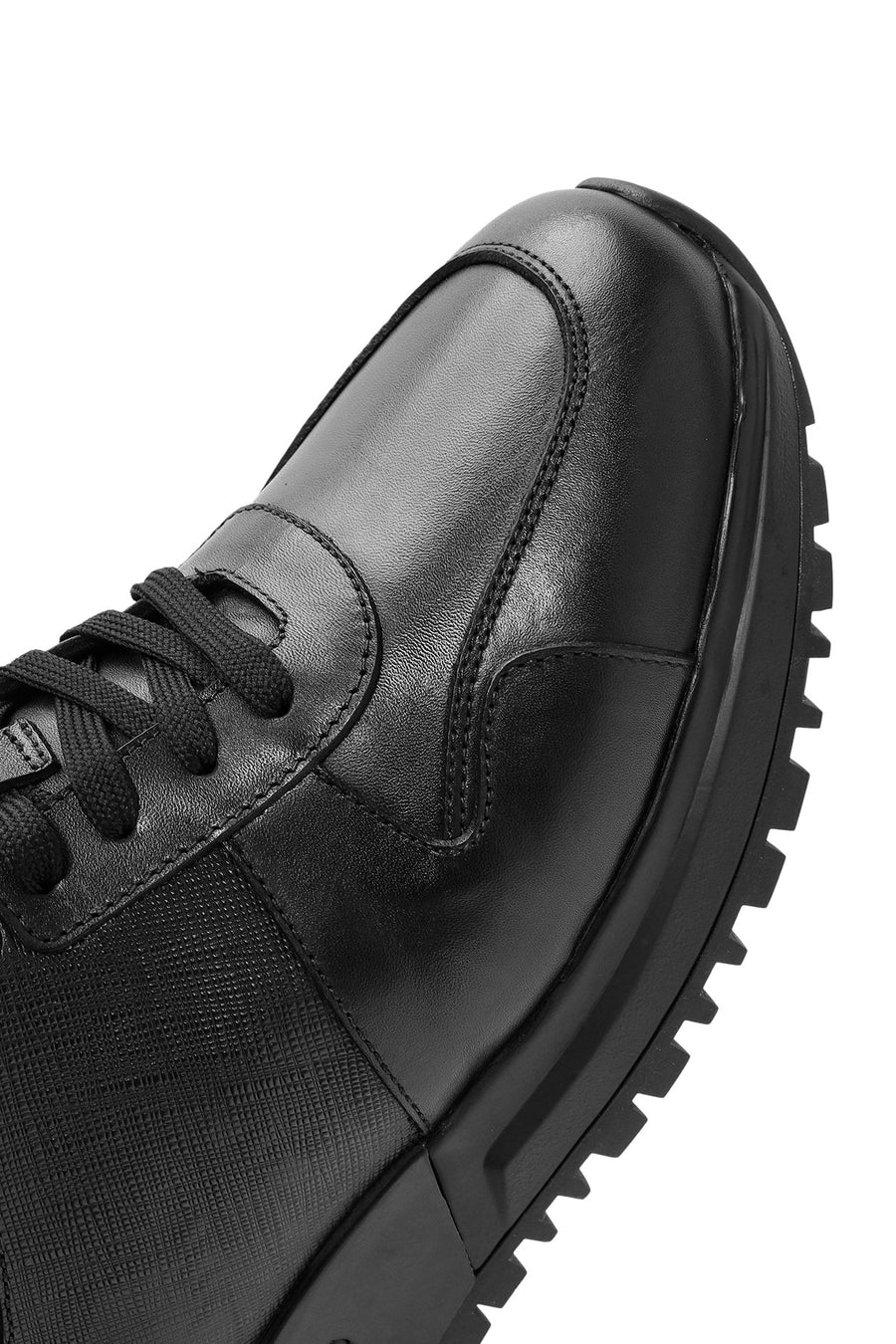 Erkek Siyah Bağcıklı Kalın Tabanlı Deri Sneaker