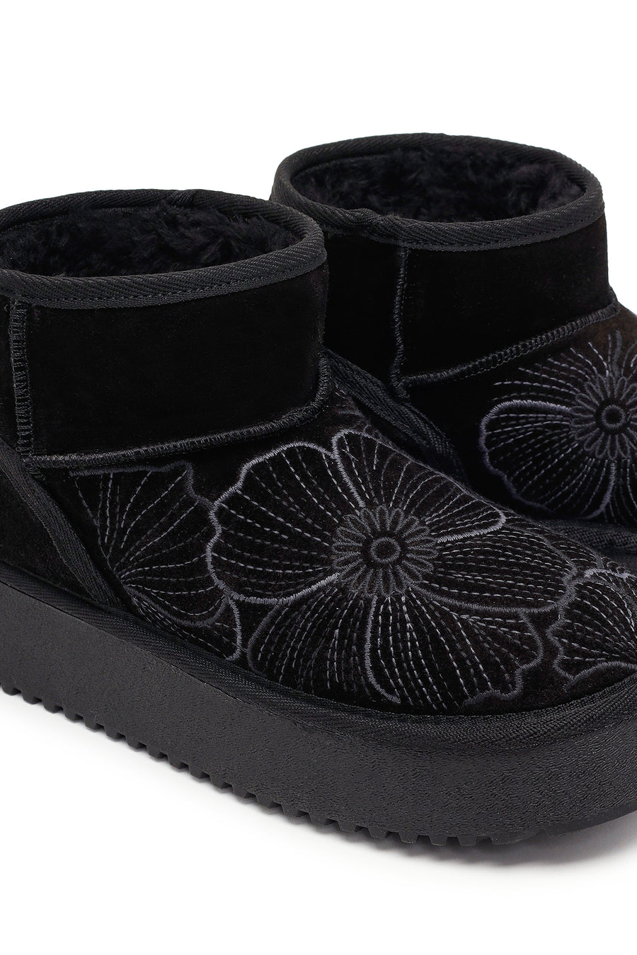 Woman Black Patterned Chunky Sole Suede Teddy Boots