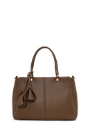 Woman Brown Long-Strap Charmed Shoulder Bag | Derimod