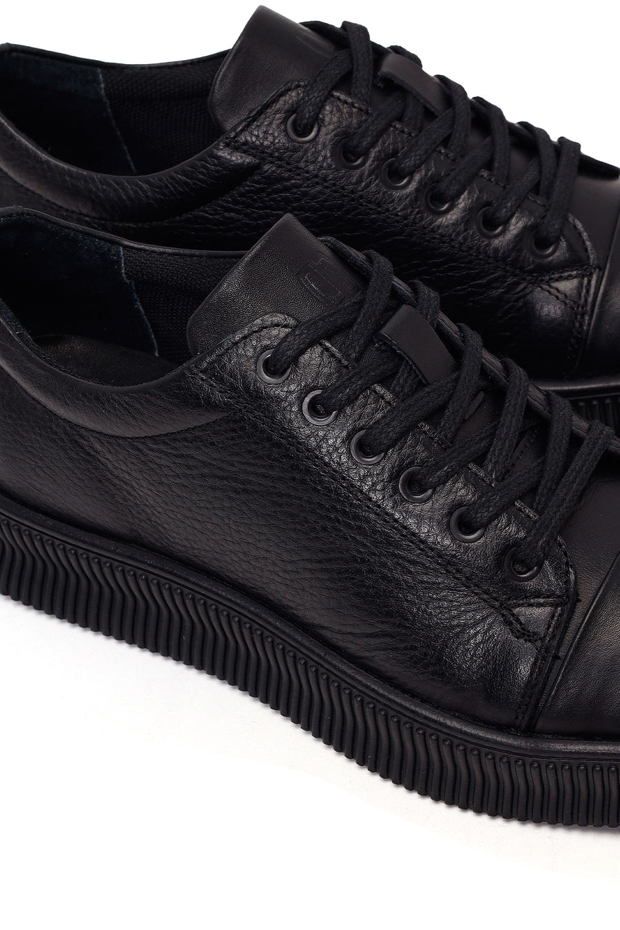 Erkek Siyah Bağcıklı Deri Sneaker