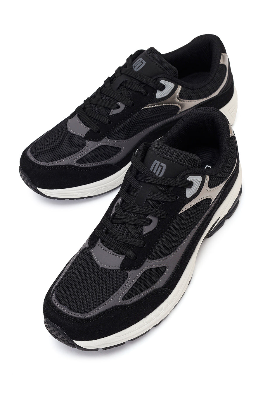 Male Black Thick-Soled Lace-Up Sneaker