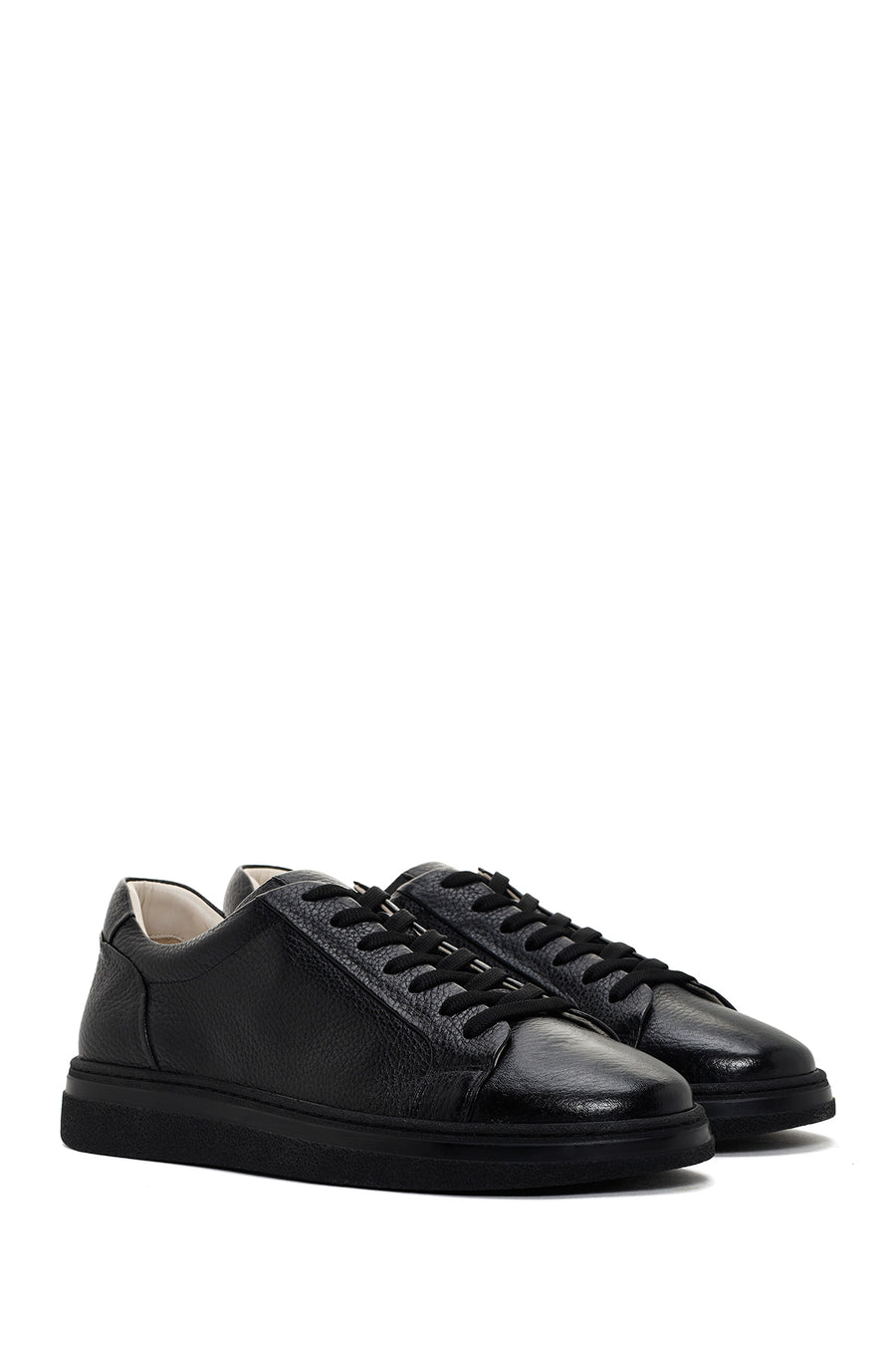 Men's Black Lace-up Leather Sneaker