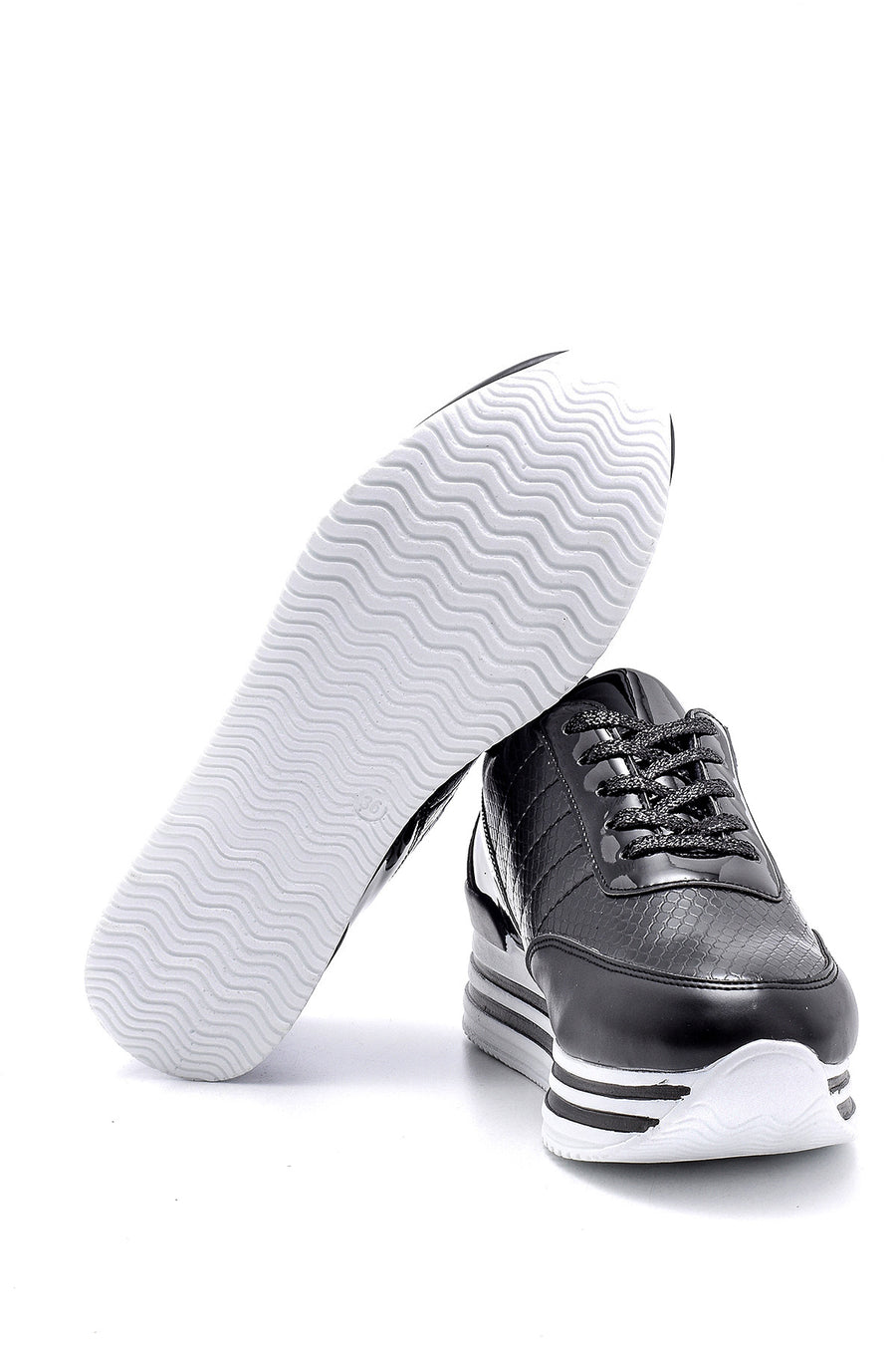 Kadın Yılan Derisi Detaylı Sneaker