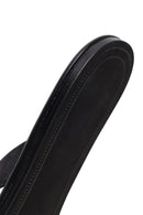 Woman Black Leather Flip-Flops | Derimod