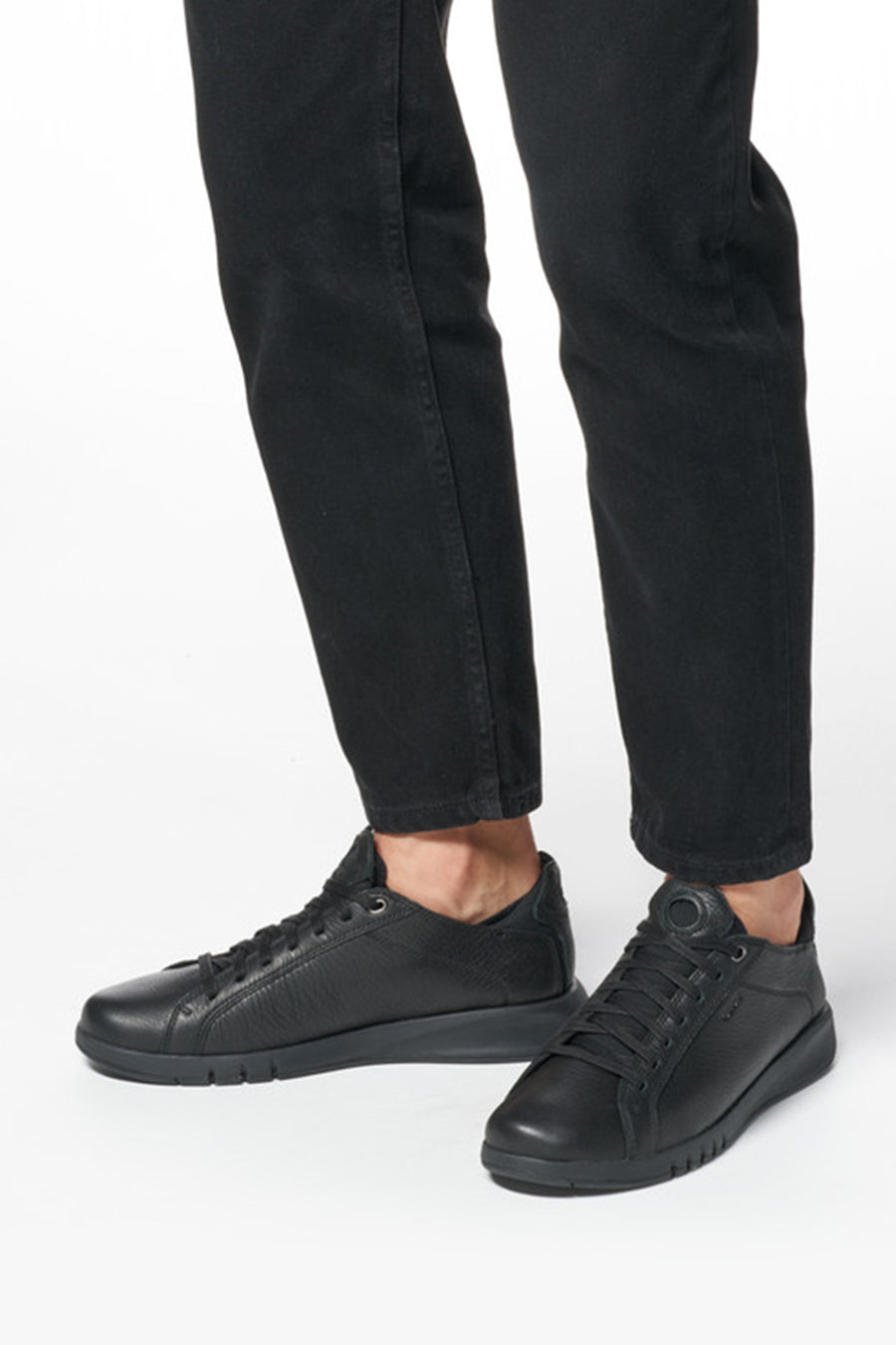 Geox Men's Black U Aerantis A - Tumb Laced Leather Sneaker