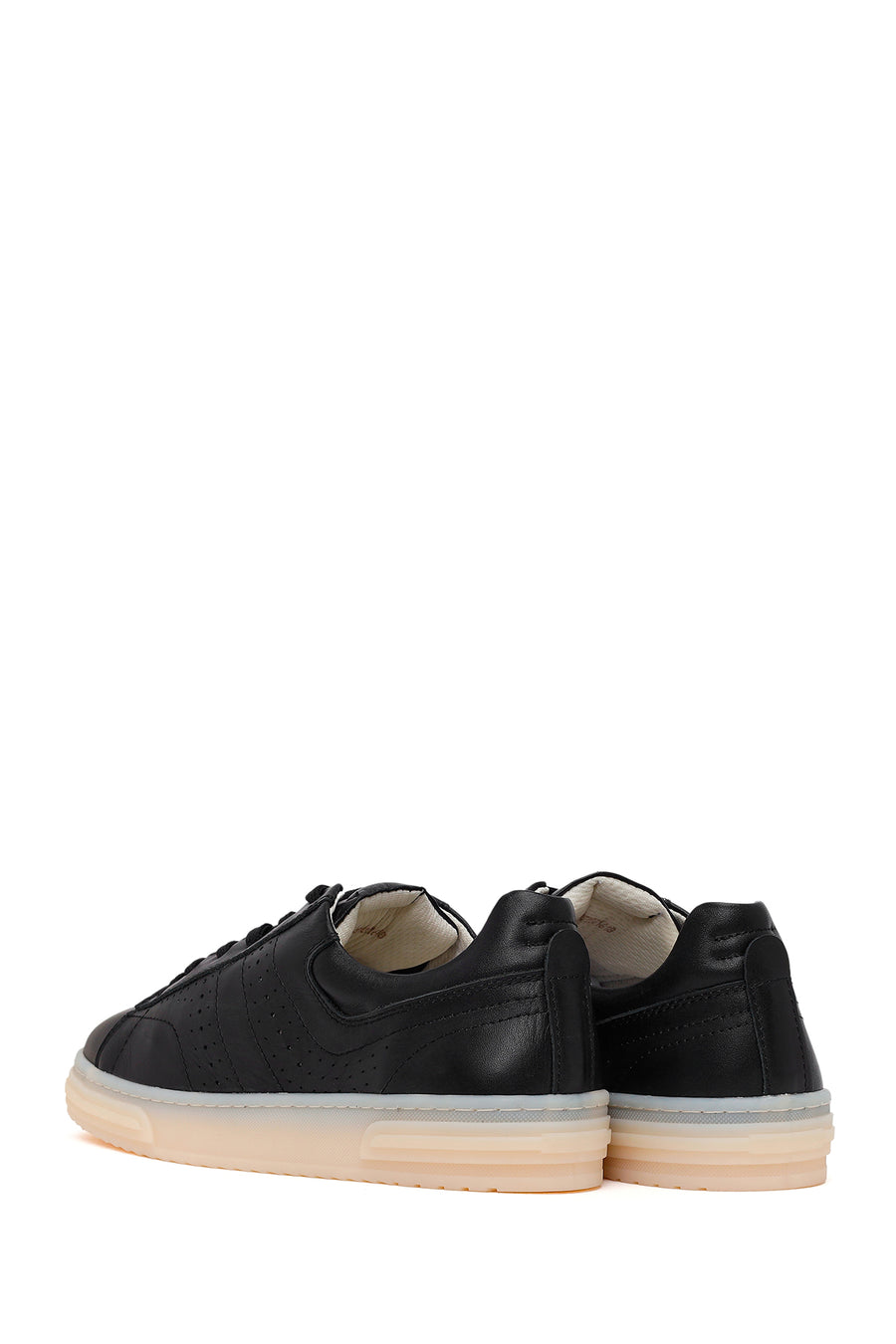 Woman Black Lace-Up Leather Sneaker