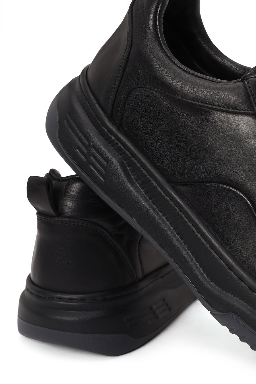 Erkek Siyah Bağcıklı Kalın Tabanlı Deri Sneaker