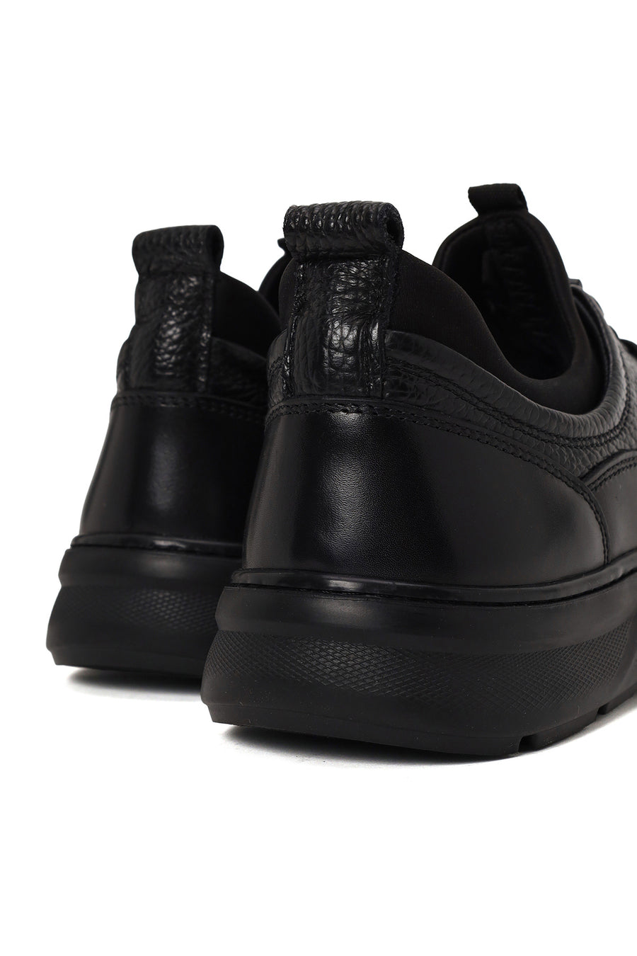 Erkek Siyah Bağcıklı Kalın Tabanlı Deri Sneaker
