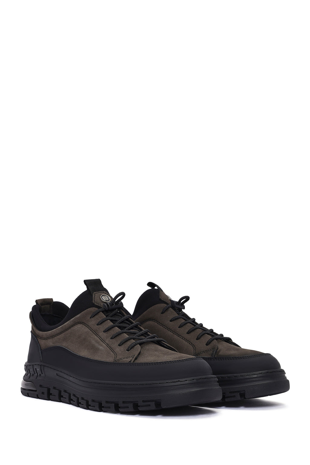Erkek Gri Bağcıklı Kalın Tabanlı Nubuk Deri Sneaker