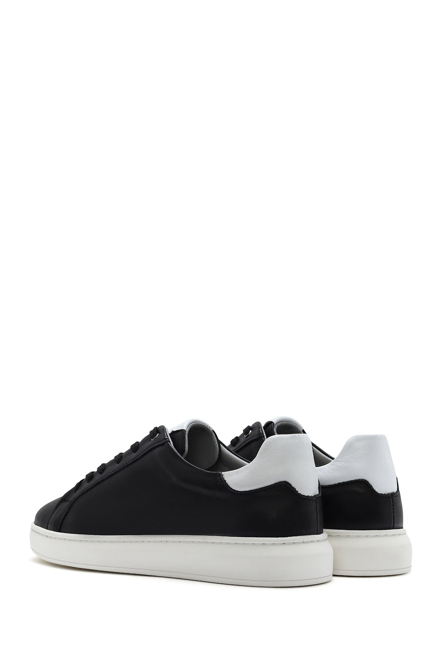 Men's Black Lace-up Leather Sneaker