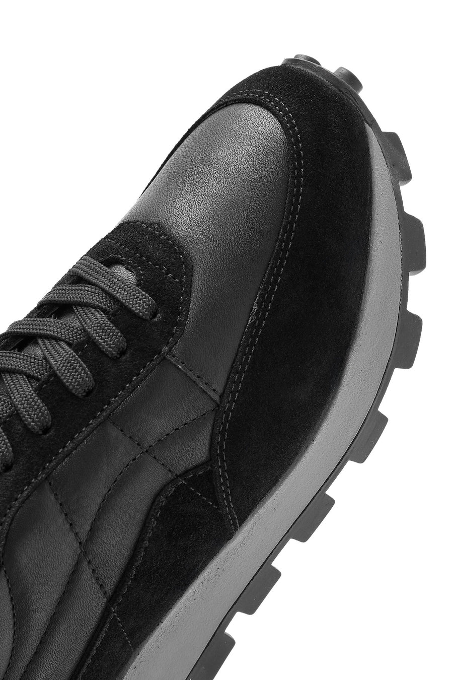 Men's Black Lace-up Leather Sneaker