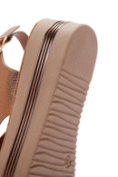 Kadın Bronz Bilekten Bantlı Kalın Tabanlı Metalik Sandalet | Derimod