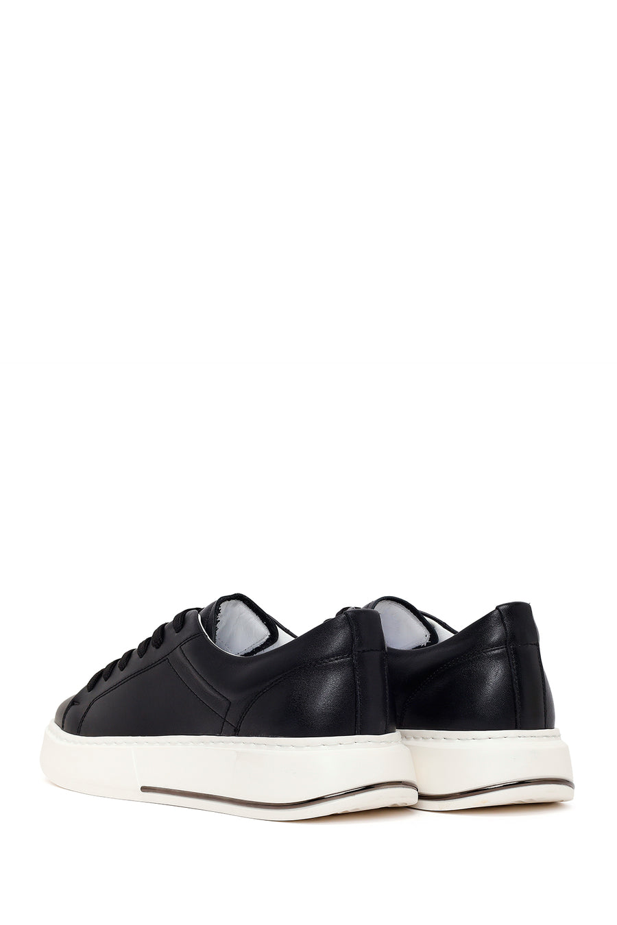 Male Black Lace-Up Leather Sneaker