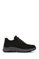 Erkek Siyah Bağcıklı Kalın Tabanlı Nubuk Deri Casual Sneaker | Derimod
