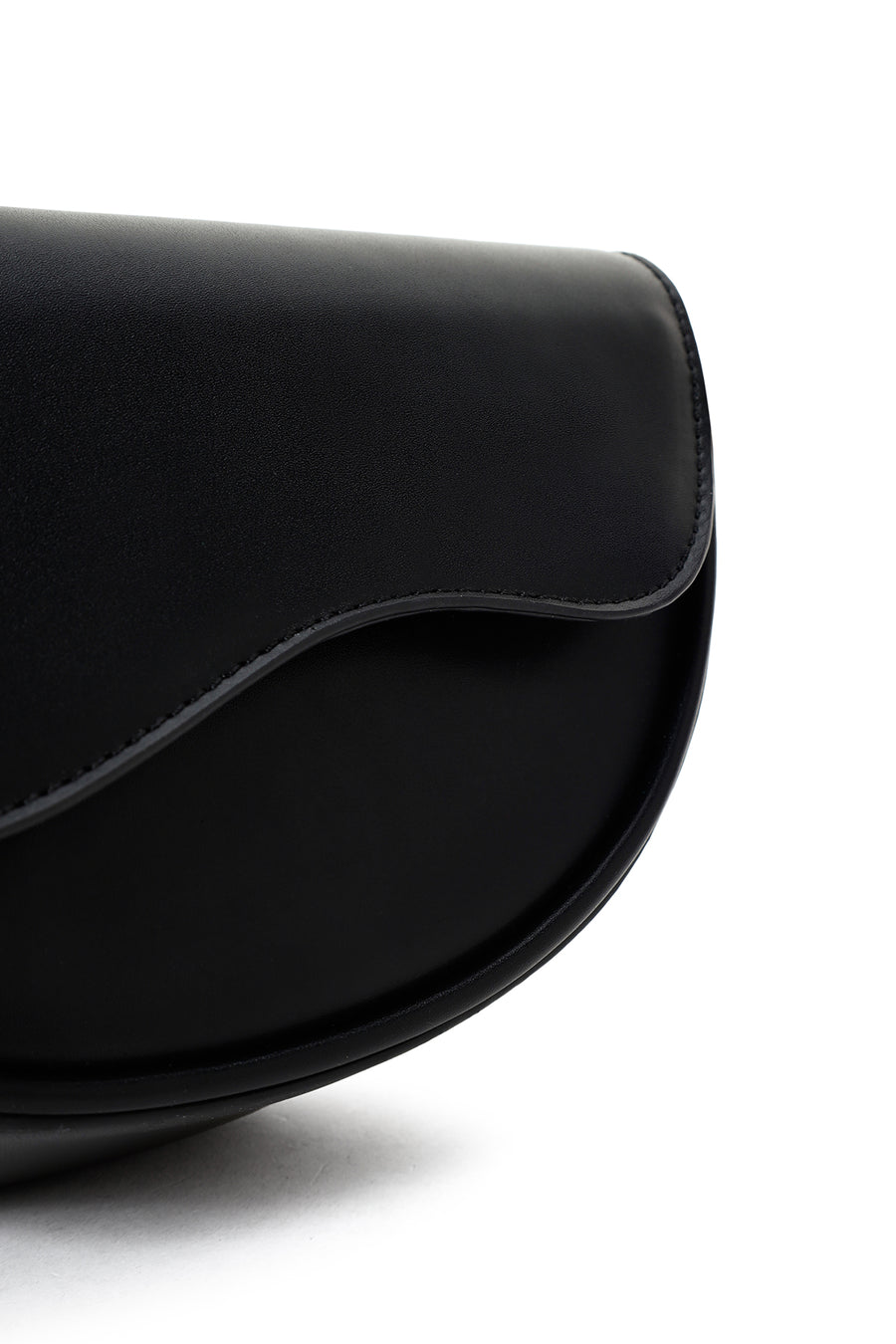 Women's Black Classic Shoulder Bag