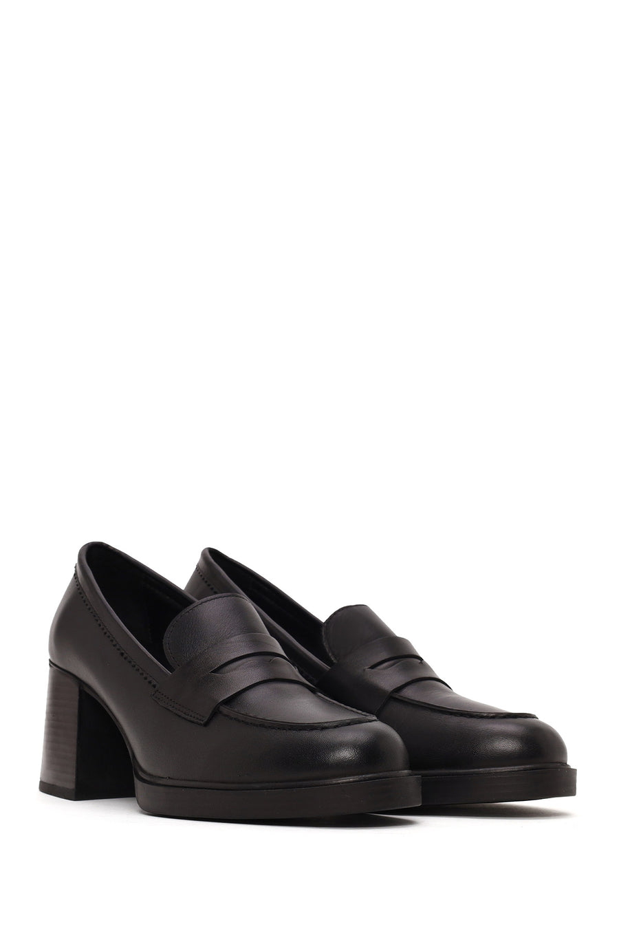 Woman Black Chunky-Heeled Leather Masculine Loafer