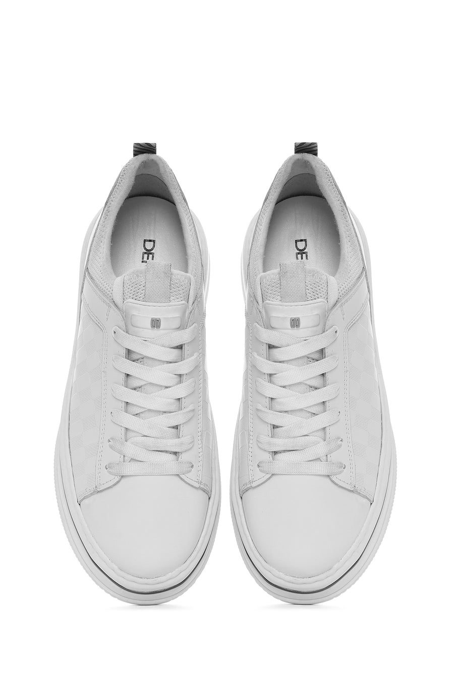 Erkek Beyaz Bağcıklı Kalın Tabanlı Deri Sneaker