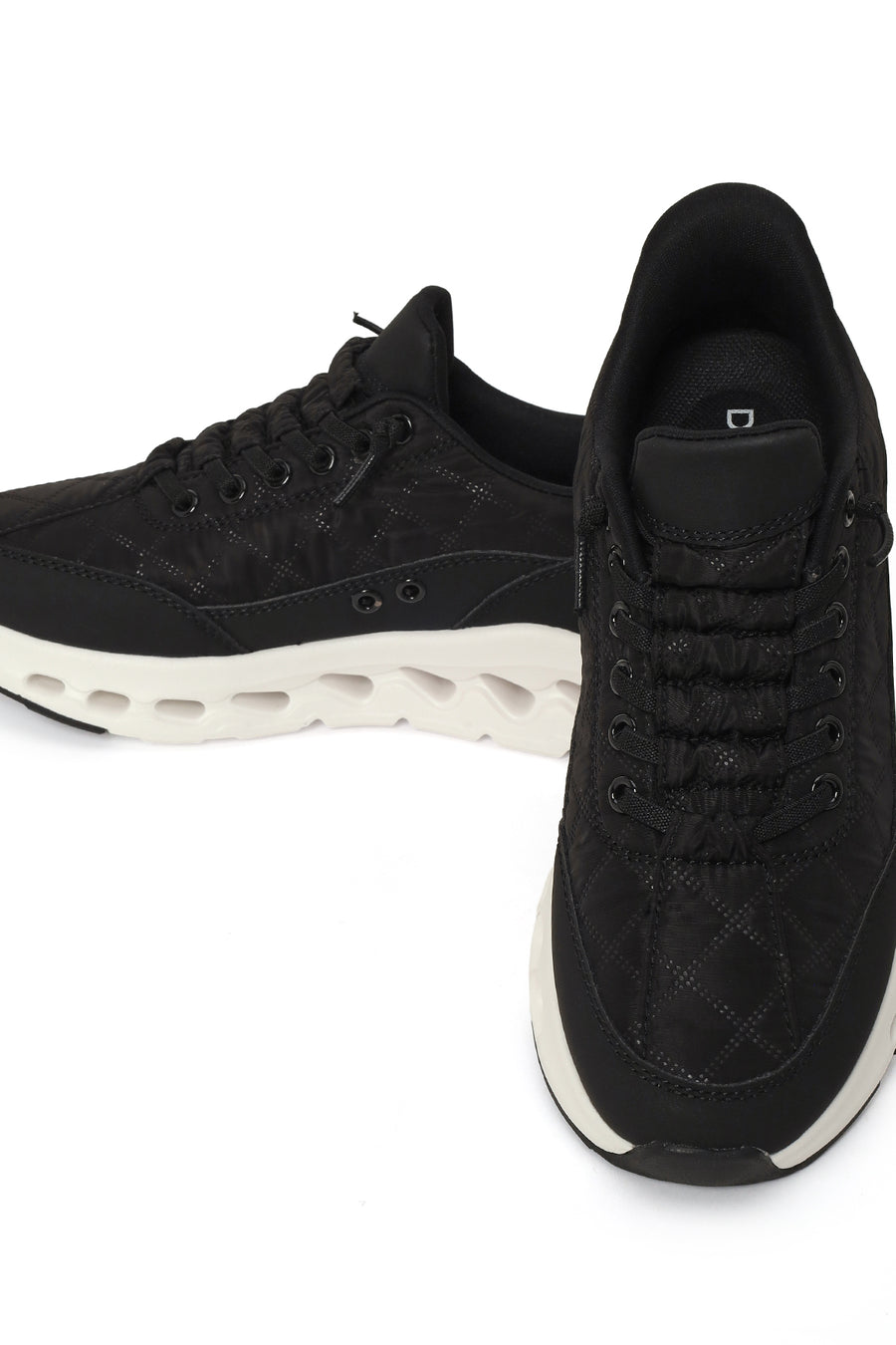 Woman Black Lace-Up Thick-Soled Sneakers
