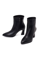 Woman Black Zip Closure Thick-Heeled Leather Boots | Derimod