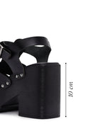 Kadın Siyah Kalın Topuklu Tokalı Deri Sandalet | Derimod